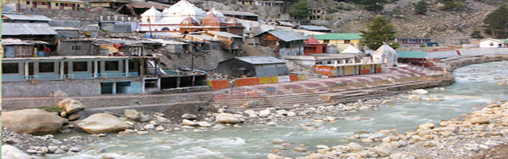 Situated at a height of 3,200 meters above sea level, Gangotri is extremely beautiful. Not just the pious atmosphere of this place is the plus point; but, its natural beauty reminds of being in heaven with gods.